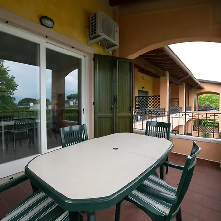 Casa Della Rocca مانربا ديل جاردا
