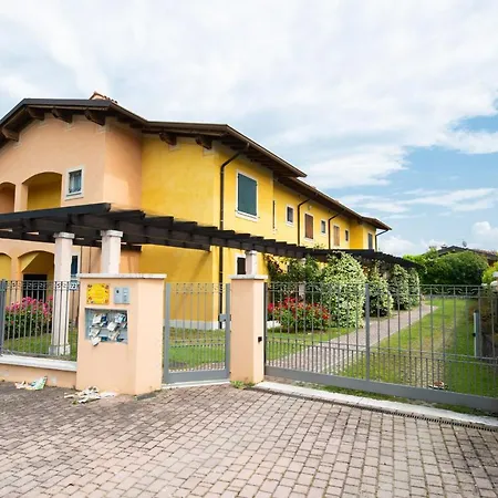 Casa Della Rocca